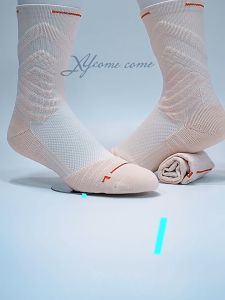 Basketball Socks Original for Men Elite Socks Professional Outdoor Running Socks Non-Slip Absorbing Cycling Sports Socks Thickened High Quality High Socks
