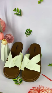 Womens non-slip Soft soled Cross strap Outdoor Retro Fashion Slipper 2998