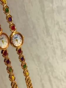 Đồng Hồ Nữ Thời Trang Sang Trọng Cao Cấp Mặt Số Hình Oval Khảm Đá Tourmaline Và Pha Lê Chất Liệu Xà Cừ Máy Quartz Chống Nước