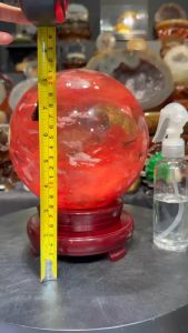 Fengshui ball Red ball🔄风水镇宅红熔炼球 球净重6.1kg🔮 风水家居、门市店面、工厂都能摆放 具有镇宅镇店化小人口舌是非功效✔️ 🆓附送实木可旋转底座 球径ball diameter: 17cm 净重raw weight: 6.1kg 含底座高total height: 23cm 总重total weight: 6.5kg