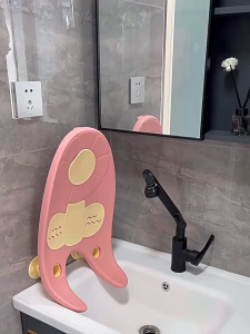 Aoduoyaya Babys Hip Washing Bathtub Sitting Lying Newborn Infant Butt Washing Support Board Multifunctional