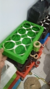 Tempat air mineral TEMPAT AQUA GELAS ROTAN ISI 6 LUBANG Tempat aqua gelas kotak bahan rotan sintetis isi 6