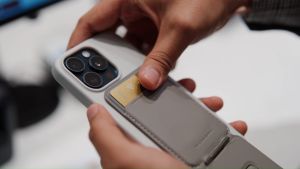 MOFT Snap Invisible Phone Tripod Stand Wallet Phone Card Holder MOVAS™ Magnetic Compatible