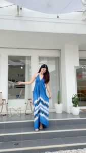 ร้านค้าส่งไว ชูนิต ชุดคู่รัก เดรสฟามิงโก้ รุ่น C ชุดเดรสไปทะเล ผ้าสปัน ผ้ามัดย้อมครามฮักธรรมชาติ เดรสไปทะเล มัดย้อม ราคา 900-1300 บาท