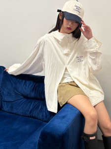 Roaringwild | Hooded Lightweight Long Sleeve Commuter Shirt