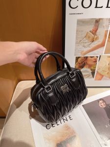 Fashionable Large Capacity Womens Handbag Pillow Shape Single Shoulder Crossbody Bag Elegant Folded Design Bowling Bag Style