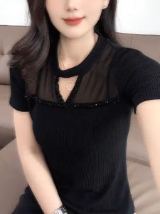 UYFY | Áo thun nữ tay ngắn cổ tròn màu đen mùa hè 2025 thời trang đa năng thon gọn gợi cảm thường ngày phong cách trưởng thành