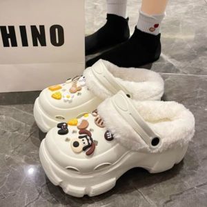 Fleece Lined Cotton Slippers Womens Winter Outdoor Wear Thick Bottom Clog Shoes Comfortable Cartoon Design Youth Suitable