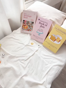 Eyre Dummy Book OTHER SIZE Buku Dekorasi Unik Pajangan Rumah Cafe Properti Foto ornamen buku Modern cute simple simulation book cream ins style fake book photo props book