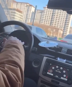 CAR Dashboard Crash Cymbal - ฉาบยิงมือเพื่อความบันเทิงในรถยนต์ กลองขนาดเล็กช่องแอร์ Simbal Crash รถยนต์2ชิ้น