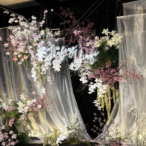 ผ้าตกแต่งงานแต่งงานคริสตัลแสงประกายแสงสว่างครึ่งโปร่งใสสำหรับติดผนังและติดบนหลังคาของพื้นที่แสดง