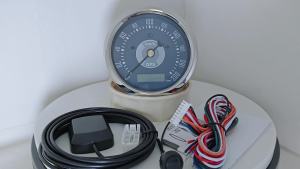 Universal 85mm GPS Speedometer 0-160 0-200 0-220 KM/H MPH Total Mileage Adjustable with Red Yellow Backlight for Car Boat 9-32V