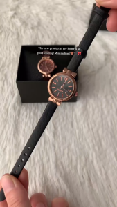【Get Free Box】Exquisite butterfly double-ear fashion round pointer-style mechanical quartz digital scale ladies watch a hot-selling item between China and South Korea