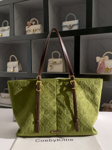 Cueby Kittie Vintage Velvet Tote Bag Large Capacity Single Shoulder Commuter Bag for Women Stylish New 2025 Fashion Trend