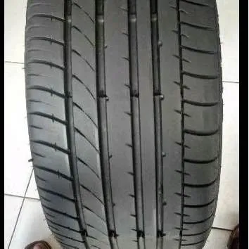 ban mobil ukuran 215/45 R17 kondisi 80 persen ban copotan berkualitas