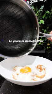 La gourmet Galactic Honeycomb Wok 20cm with Lid - Stainless Steel + Non-stick Coating Suitable For All Cooktops