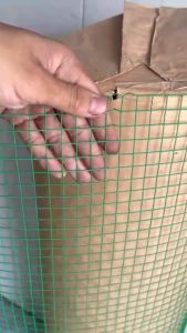 ( Khổ cao 1m x dài 10m ) Lưới sắt bọc nhựa mắt lưới màu xanh ( ô vuông rộng 1.2cm ) làm chuồng gia súc đa năng