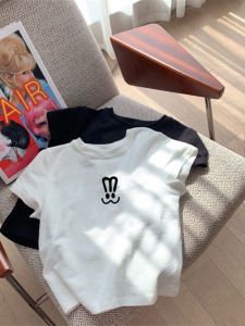 White Pure Cotton Slim Fit Short Sleeve T-Shirt for Women: Simple Thin Design & Korean Style Round Neck