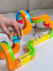 ของเล่นรถไฟความเร็วสูง Magic Track Cube เพื่อการศึกษาสำหรับเด็ก เสริมสร้างสติปัญญา พัฒนาสมอง เสริมสร้างพัฒนาการ DIY