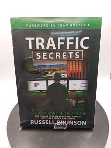 Traffic Secrets by Russell Brunson [Paperback]