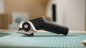 HOTO EdgeFlow Cordless Electric Scissors - USB-C Titanium Blade LED Display Tool-Free Crafting