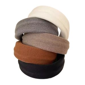 Wide Edge Velvet Hairband Retro Beauty Ray Color Matching Face Washing High Skull Top Pressing Hair Autumn Winter New Style