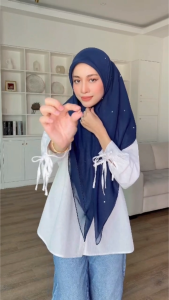 Tudung Bawal Luna SS20 Dot Original Crystal Bawal House Bidang 45