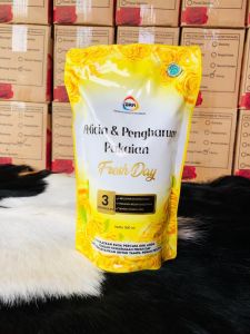 Mawar Super Laundry Pewangi Setrika Pelicin Pakaian