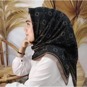 kerudung voal segiempat motif mono hitam terbaru/jilbab square muslim cantik