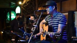 แฟลชไดร์ฟแท้ USB - MP3 ดนตรีสด โฟล์คซองร้านเหล้า ยุค 90 คัดพิเศษ หาฟังยาก (ฟังต่อเนื่อง 25 ชั่วโมง)