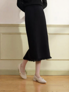 XIANGYING | Black Tassel Back Slit Draped Skirt