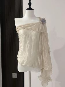 Wo Tion | Elegant Lightweight Shawl