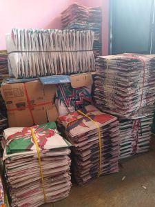 layangan kertas uk 58/bal