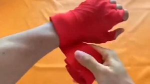 ผ้าพันมือชกมวย 1คู่ ยาว3/5M ผ้าพันมือซ้อมชกมวย สายคล้องมือต่อสู้ ผ้าพันมือนักมวย ผ้าพันมือมวย Boxing bandages Sports bandages