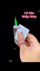 bật lửa khè lá bài có đèn và gương soi - xài gas