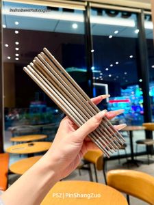 PINSHANGZUO | Food Grade Pure Titanium Antibacterial Slip Resistant Portable Insulated Chopsticks