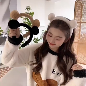 กิ๊บติดผม รูปตัวอักษร ประดับเพชร ขนาดเล็ก เหมาะกับของขวัญวันเกิด สไตล์เกาหลี สําหรับนักเรียนหญิง