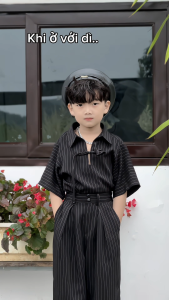 Bộ Quần Áo Đen Sọc Cúc Tàu Form Rộng Cho Bé Trai.(Không Bao Gồm Mũ)