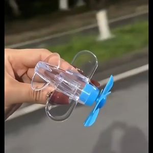 Đèn máy bay có cánh quạt phát sáng trang trí xe đạp.