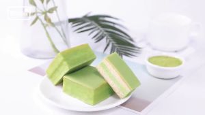 【Huadong Store】抹茶味蛋糕 早餐面包 夹心糕点小面包 营养食品เค้กมัทฉะ