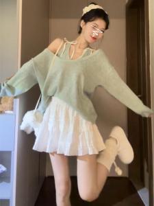 เสื้อสเวตเตอร์คอวีสีเขียวสำหรับผู้หญิง ชุดสองชิ้น แขนยาว ทรงหลวม สไตล์เกาหลี แฟชั่นฤดูใบไม้ร่วง เสื้อสเวตเตอร์ถักสไตล์ฝรั่งเศส