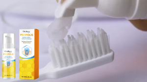 Oralhoe Nước Súc Miệng Keo Ong Propolis 60ml - Dung dịch súc miệng chứa chiết xuất keo ong và tinh dầu bạc hà giúp hơi thở thơm mát hỗ trợ làm sạch khoang miệng dịu nhẹ không cồn dùng hàng ngày