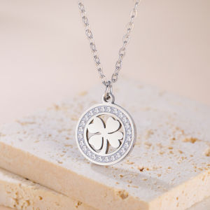 Transparent Haoshi Lucky Clover Pendant Necklace Stainless Steel Womens Fashion Good Luck Talisman Valentines Day Gift