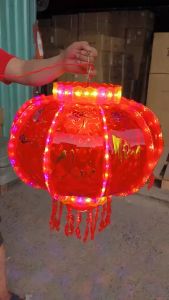Lồng Đèn Tết Chạy Điện Xoay 360 Độ Lồng Đèn Túc Cầu Led 7 Màu Size 50-60-80-100-150 Trang Trí Tết Đám Cưới Tân Gia