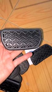 Lẻ 1 miếng cao su bọc bàn đạp chân phanh cho xe hơi Toyota