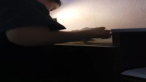 ROBOT MÁY HÚT BỤI ĐỂ BÀN TIỆN LỢI CHO HÚT BÀO BÚT CHÌ BỤI MÁY NHỎ MINI