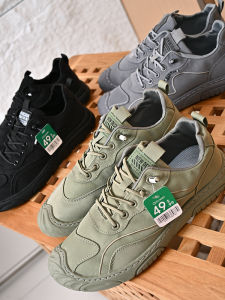 Comfortable Mens Slip-On Sports Shoes Breathable Fashion Casual Shoes Flat Heel round Toe Synthetic Material Mixed Inner Material