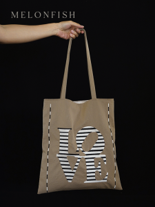 Melonfish Original Love Embroidery Canvas Bag Versatile Shoulder Computer Bag for Commuting Autumn Winter Limited Edition