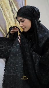 Apm Mukena - Mukena Dewasa Mewah Penutup Dagu Dan 2in1 Santorini Silk Motif Premium Attaisir Series