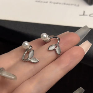 Pearl Fish Tail Earring for Women with 925 Silver Needle Alloy/Gold Plated Stylish and Trendy Jewelry Accessories 2024 New Arrival